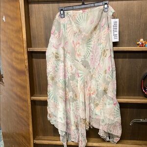 20W Robbie Bee Asymmetrical Pink and Cream Skirt